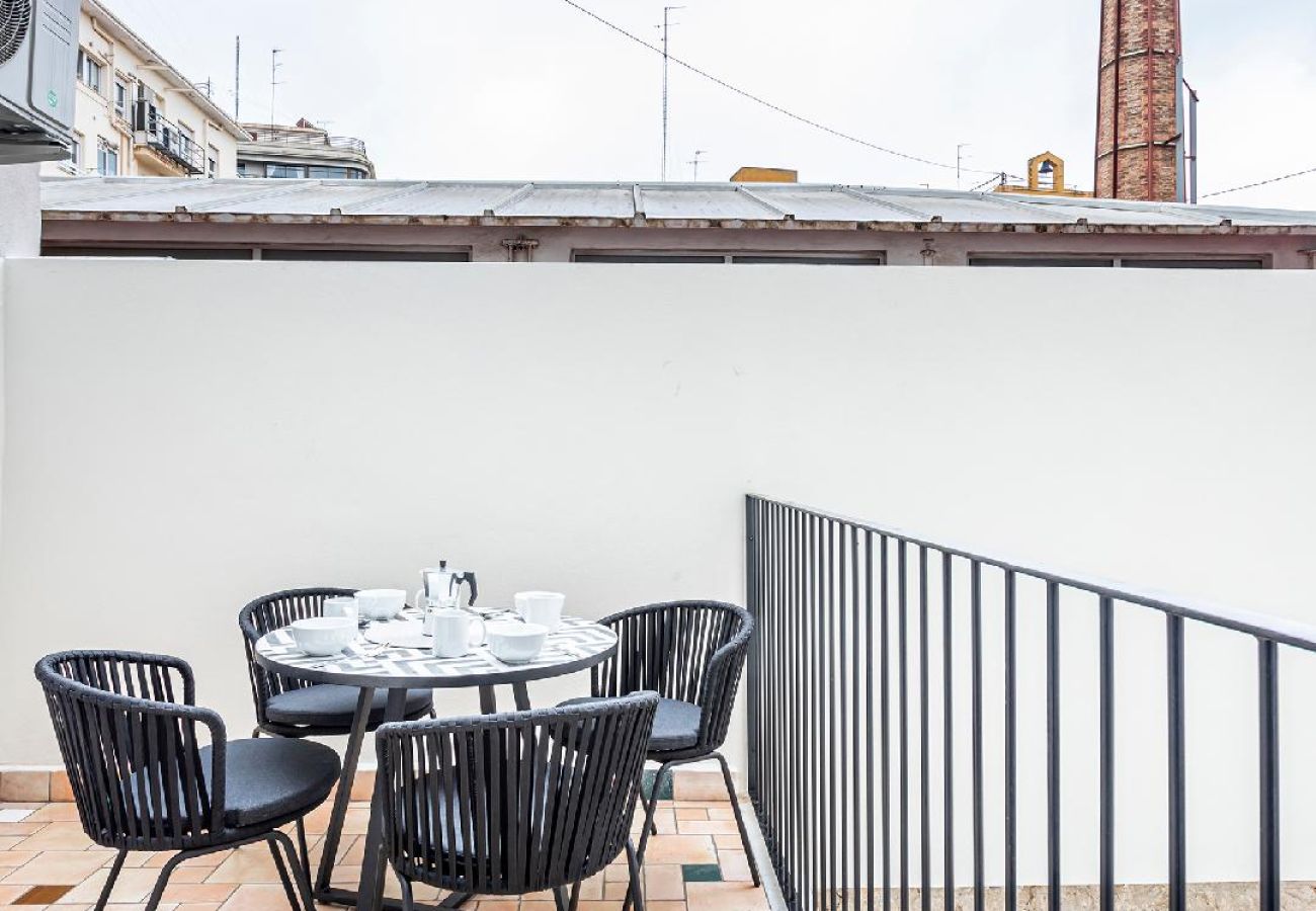 Apartamento en Valencia - Luminoso y Acogedor Apartamento en el Corazón de Valencia - ¡Con Terraza Soleada! 3