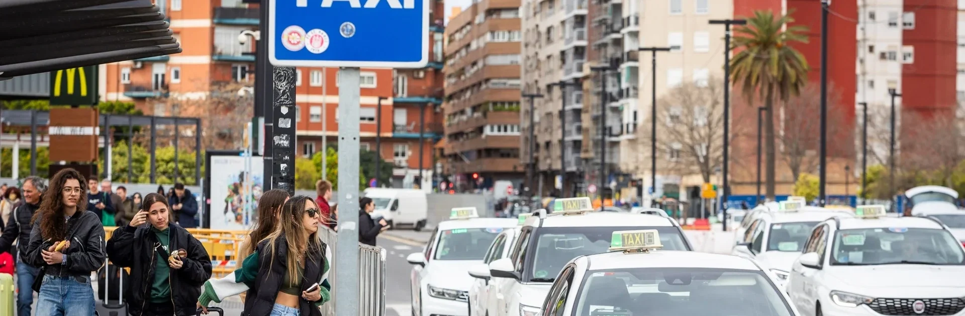 apartamentos con fácil acceso a taxis en Valencia