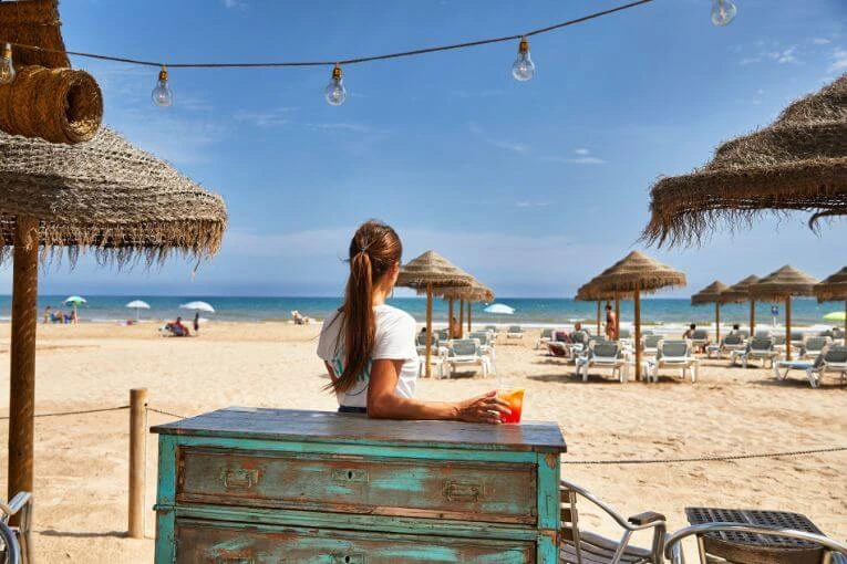 Mejores zonas para alojarse en apartamentos turísticos en Valencia en verano