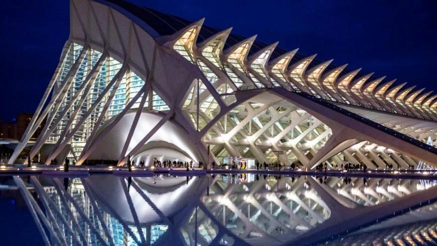 Apartamentos turísticos Valencia verano Ciudad Artes Ciencias