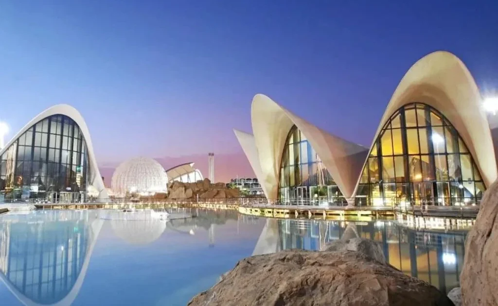 Apartamentos turísticos Valencia verano Ciudad Artes Ciencias