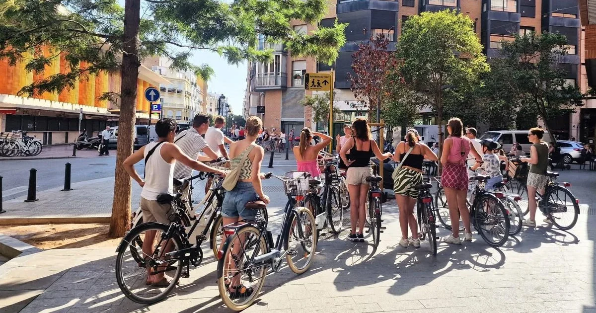 alojamiento turístico Valencia en zonas ciclables como Ruzafa