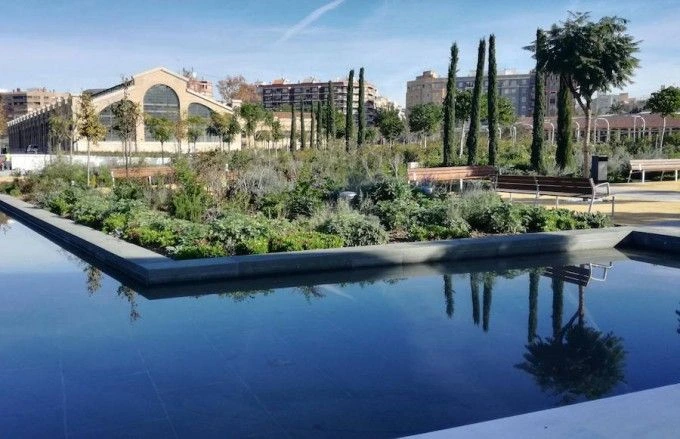 Alquiler apartamentos turísticos Valencia verano 2025