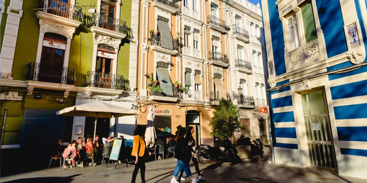 alojamiento turístico en Valencia con esencia local el centro