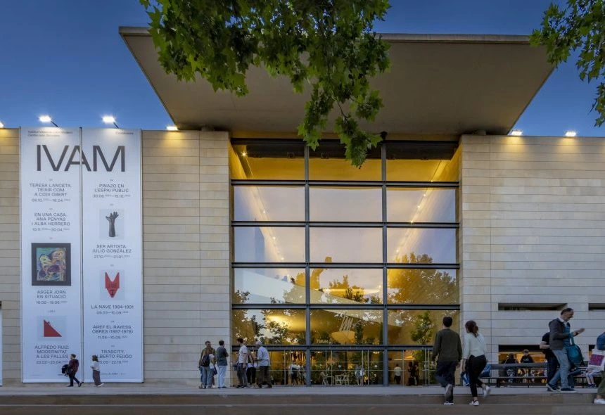 apartamentos turísticos en Valencia cerca del IVAM