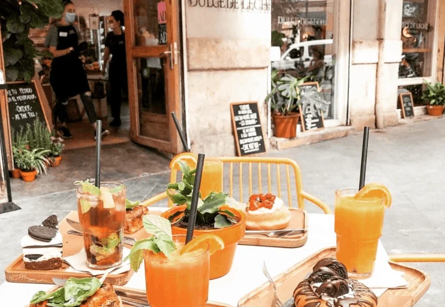 alojamiento turístico en Valencia con cafés y brunch cerca