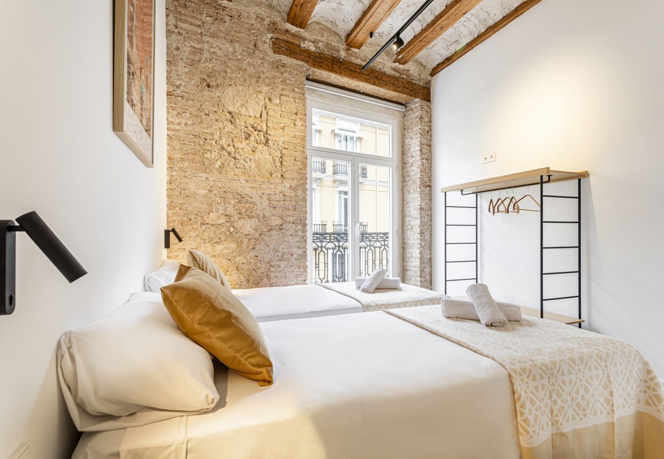 Ferienwohnung in Valencia - Bright & Cozy Apartment in the Heart of Valencia – With Sunny Terrace! 4
