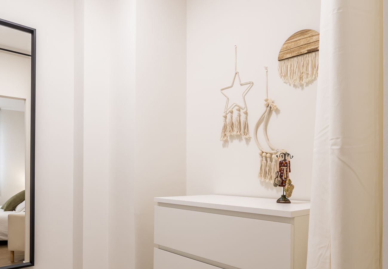 Apartment in Valencia / València - Stylish Apartment in the Heart of the City