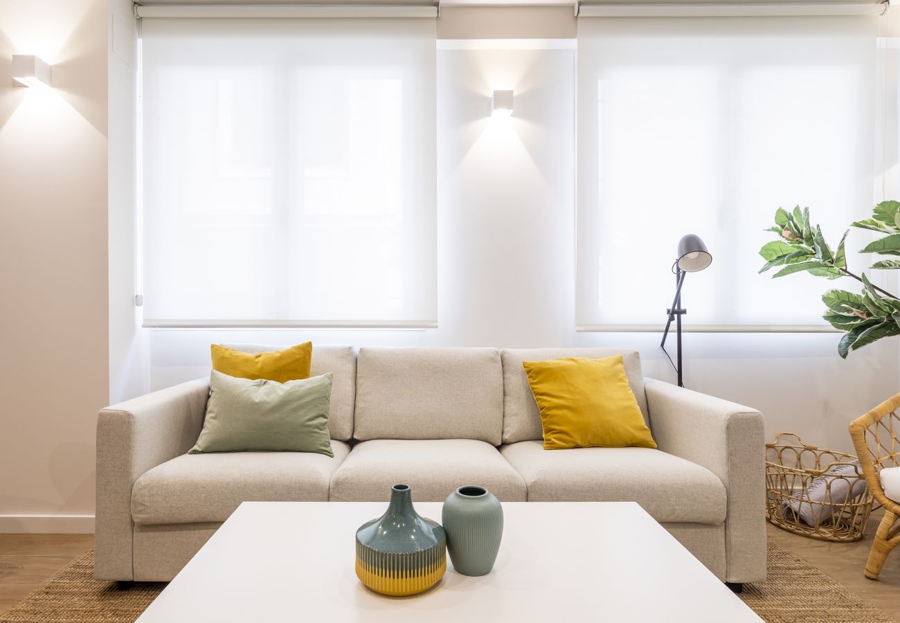 Apartment in Valencia / València - Stylish Apartment in the Heart of the City