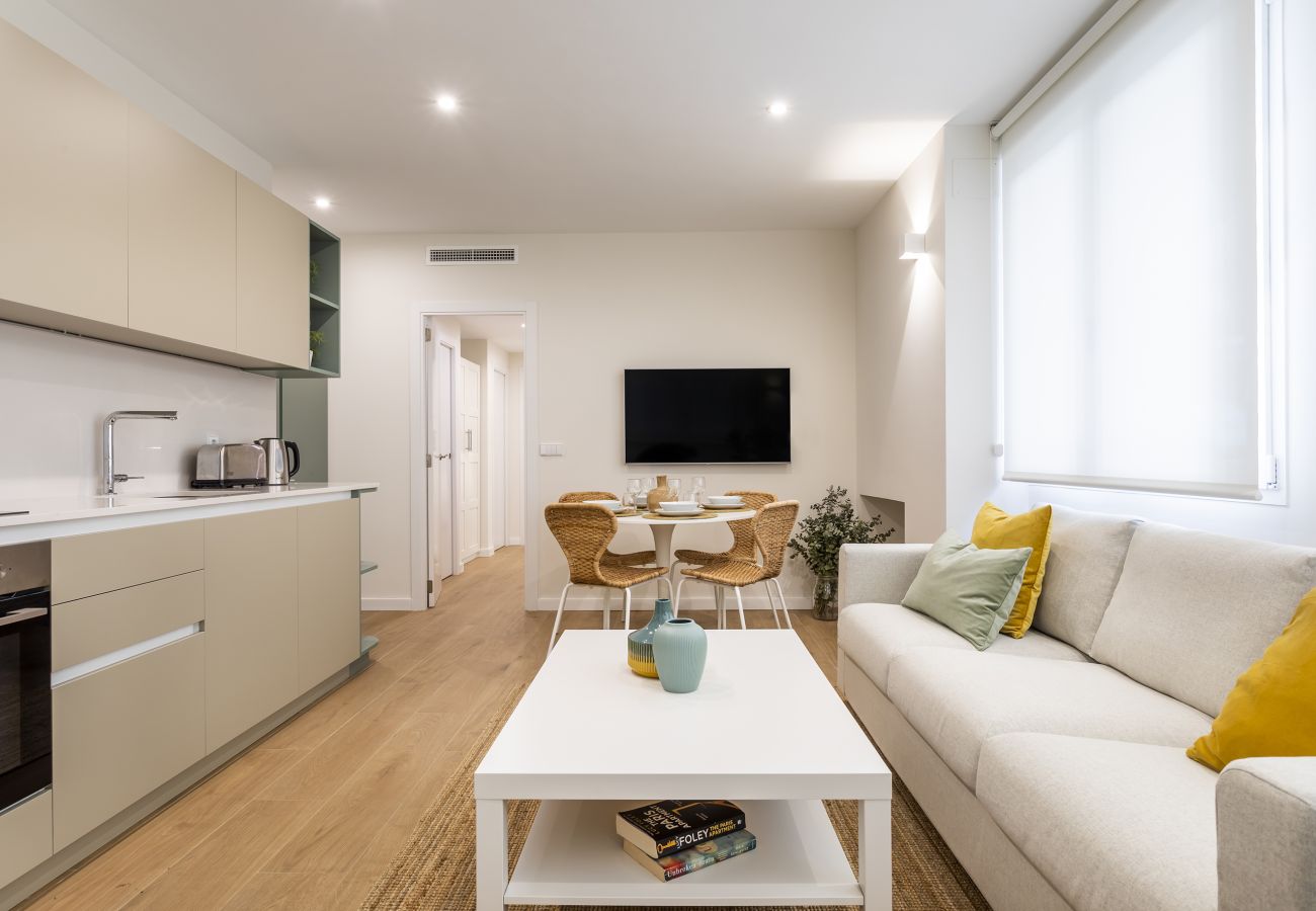 Apartment in Valencia / València - Stylish Apartment in the Heart of the City