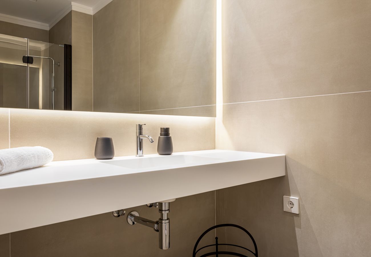 Apartment in Valencia / València - Stunning Duplex in the City Center. 7