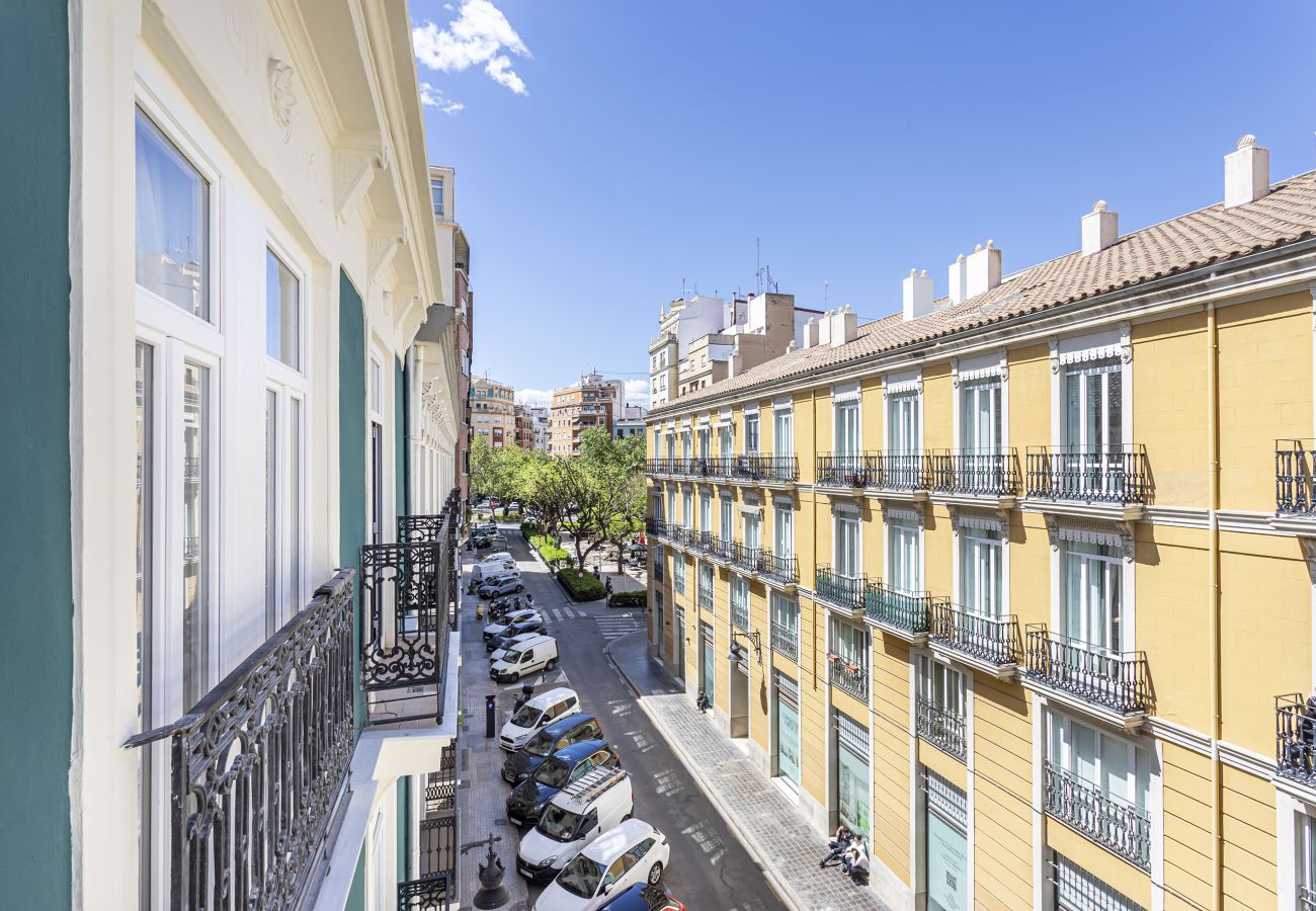 Apartment in Valencia / València - Stunning Duplex in the City Center. 7